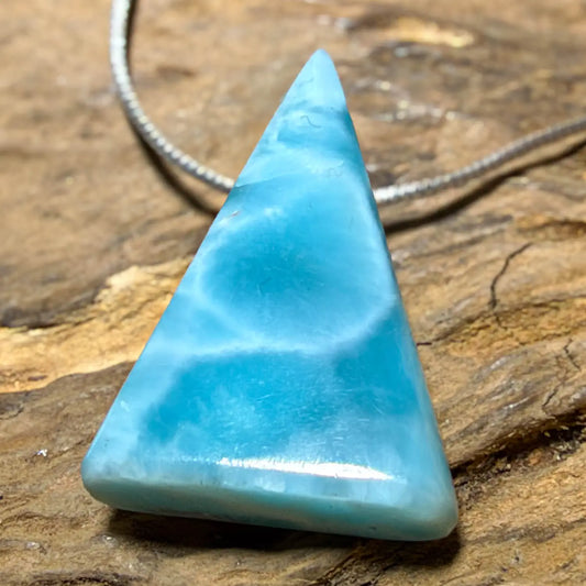 larimar-edelstein-schmuck-ketten-anhaenger-heilstein-221026-3