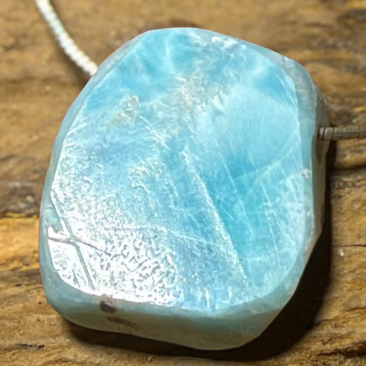 larimar-edelstein-schmuck-ketten-anhaenger-trommelstein-heilstein-270926-2