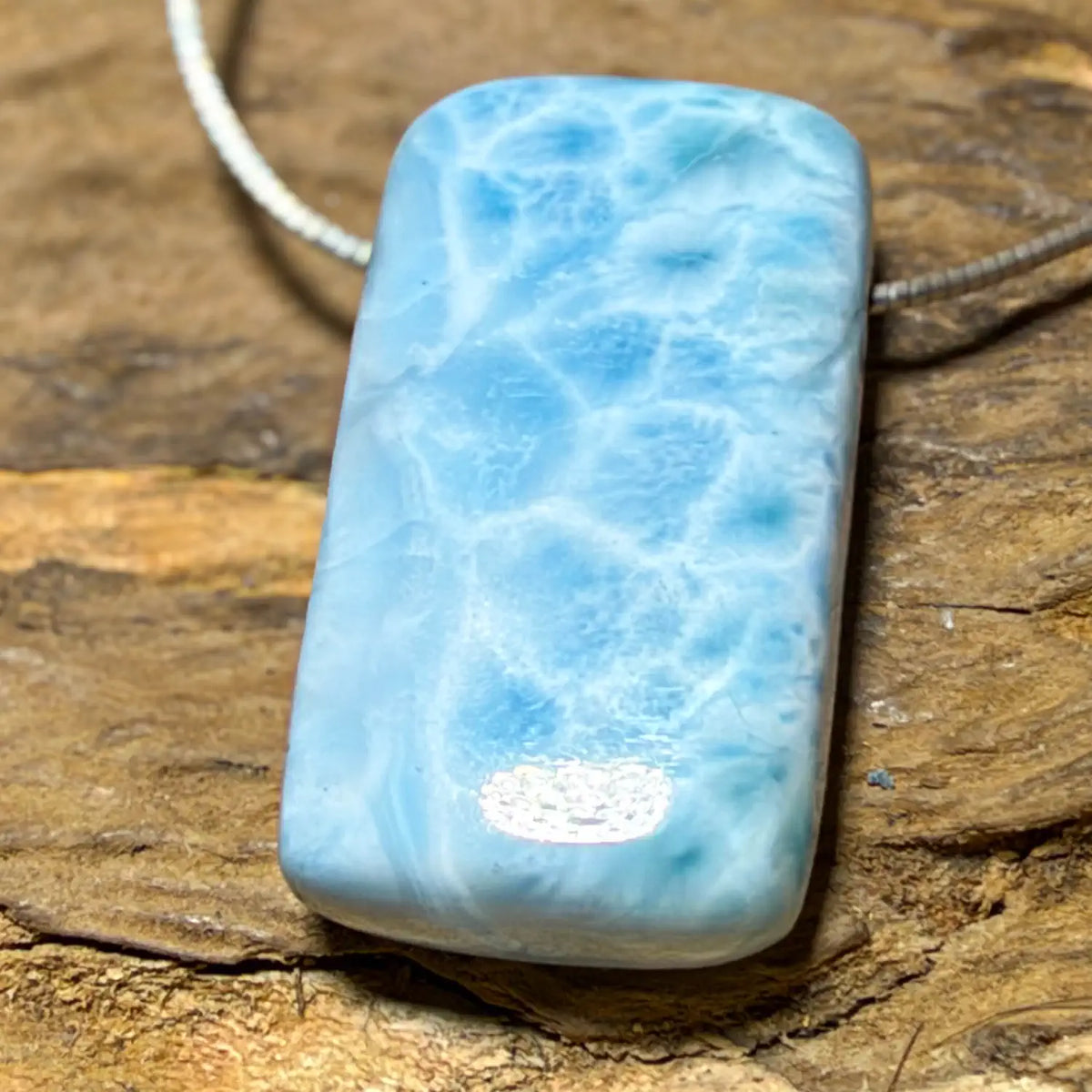 larimar-edelstein-schmuck-ketten-anhaenger-trommelstein-heilstein-270926-7