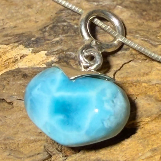 larimar-herz-edelstein-schmuck-ketten-anhaenger-heilstein-geschenk-seelensteinchen-110726
