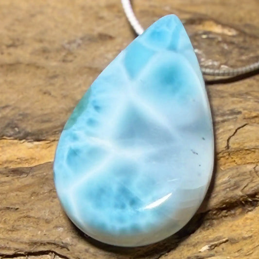 larimar-edelstein-trommelstein-schmuck-anhaenger-kette-collier-heilstein-200826-4