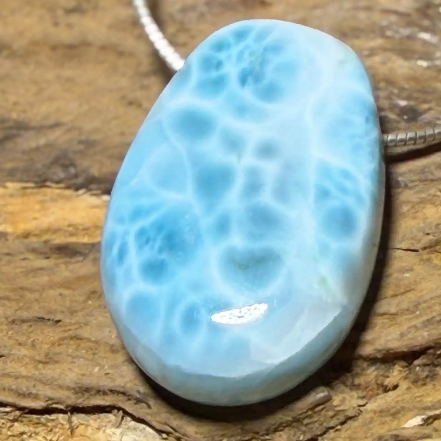 larimar-edelstein-trommelstein-schmuck-anhaenger-kette-collier-heilstein-200826-6