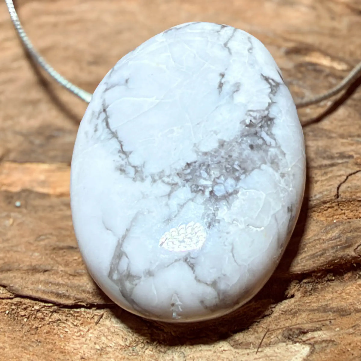 magnesit-edelstein-schmuck-ketten-anhaenger-heilstein-061026