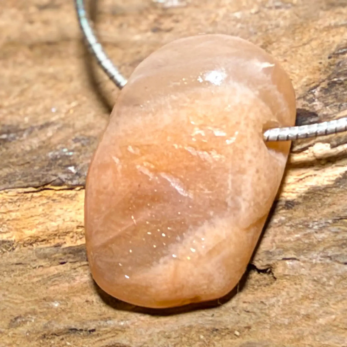 mondstein-edelstein-schmuck-ketten-anhaenger-heilstein-221026