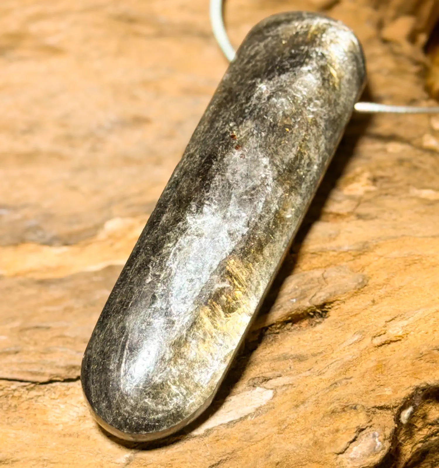 muskovit-edelstein-schmuck-ketten-anhaenger-trommelstein-heilstein-seelensteinchen-220526