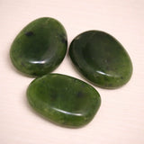 Jade nefrita - Piedra preciosa - Piedra rodada - Piedra disco pequeña - Piedra de palma - Calidad A #6584 - seelensteinchen