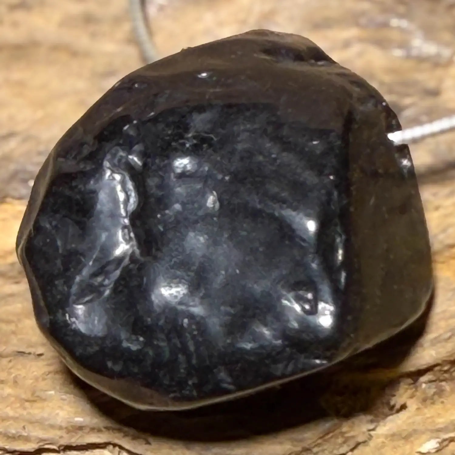 obsidiani-edelstein-trommelstein-schmuck-anhaenger-kette-collier-heilstein-200826