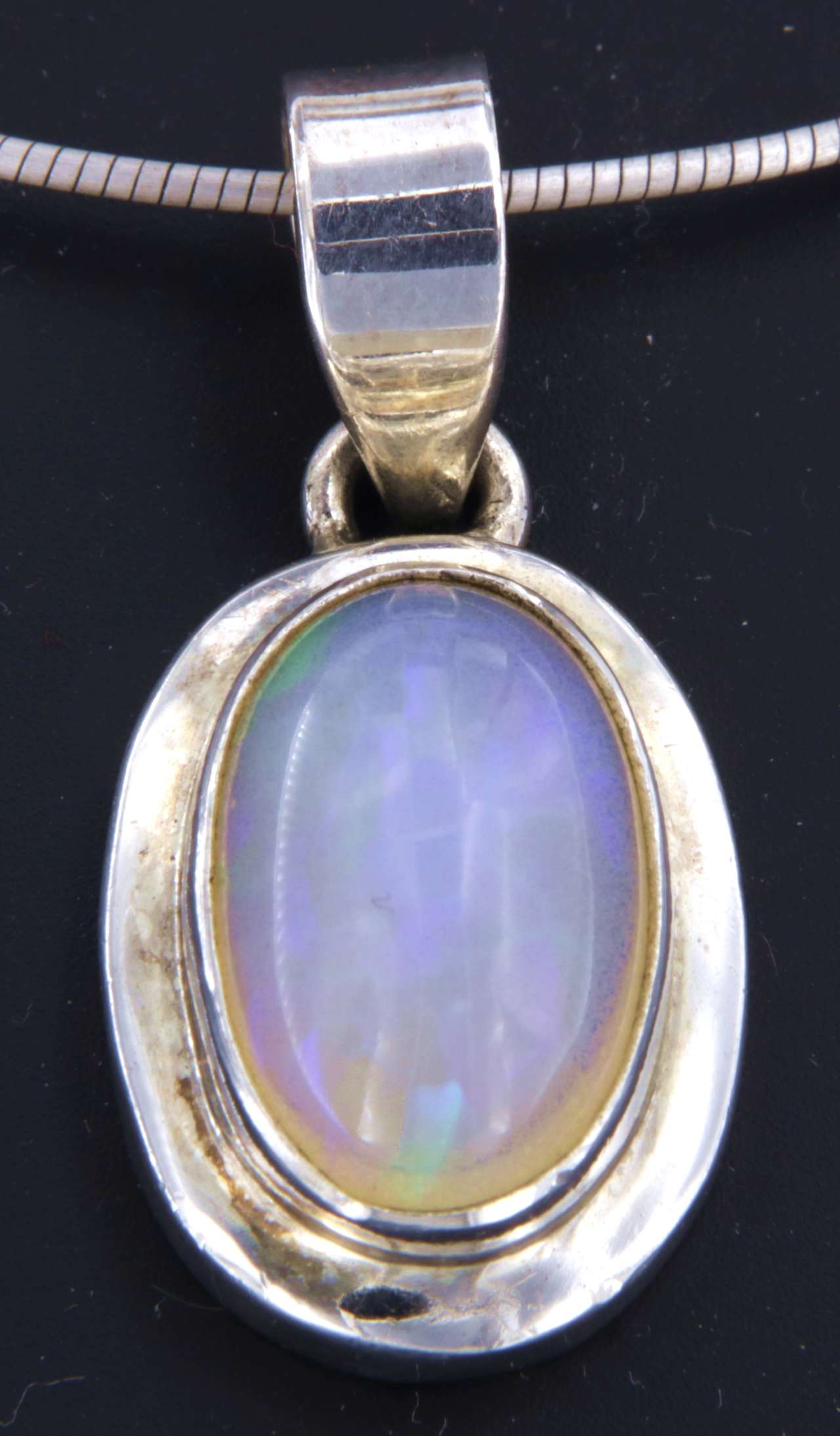 Edelstein Anhänger mit Welo Opal A Qualität - 925er Silber #6128