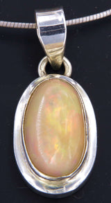 Edelstein Anhänger mit Welo Opal A Qualität - 925er Silber #6130