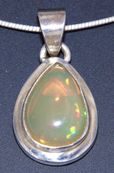 Edelstein Schmuck Ketten Anhänger mit Welo Opal A Qualität - 925er Silber #6125