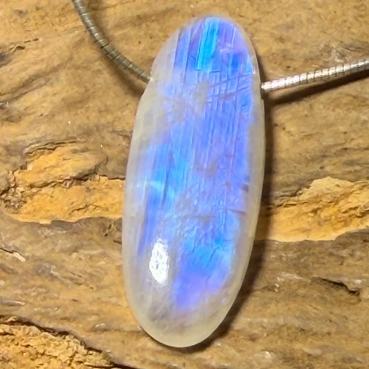 regenbogen-mondstein-edelstein-schmuck-ketten-anhaenger-heilstein-180726