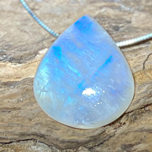 regenbogen-mondstein-edelstein-schmuck-ketten-anhaenger-heilstein-241026