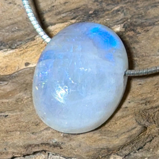 regenbogen-mondstein-edelstein-schmuck-ketten-anhaenger-heilstein-trommelstein-seelensteinchen-060526-2