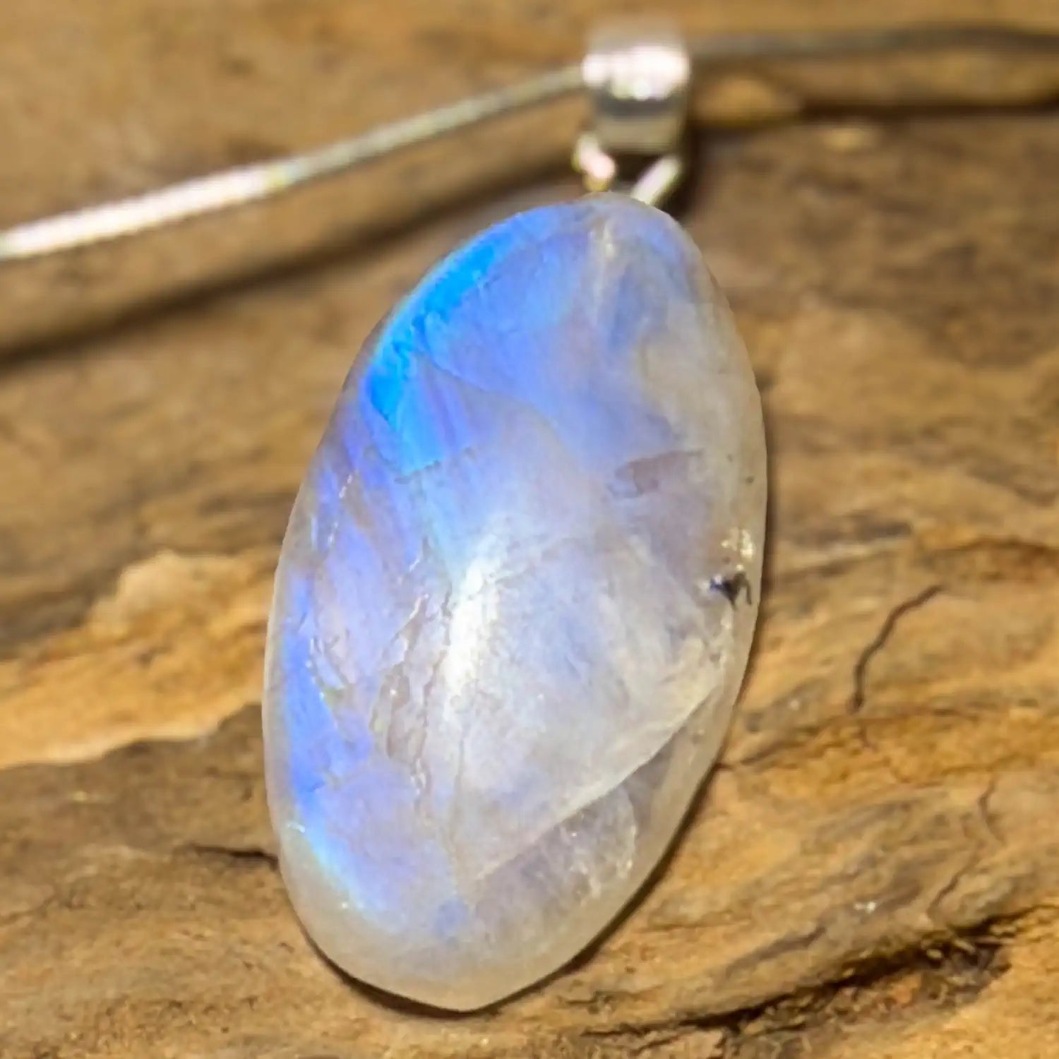 regenbogen-mondstein-edelstein-schmuck-ketten-anhaenger-trommelstein-heilstein-seelensteinchen-220526