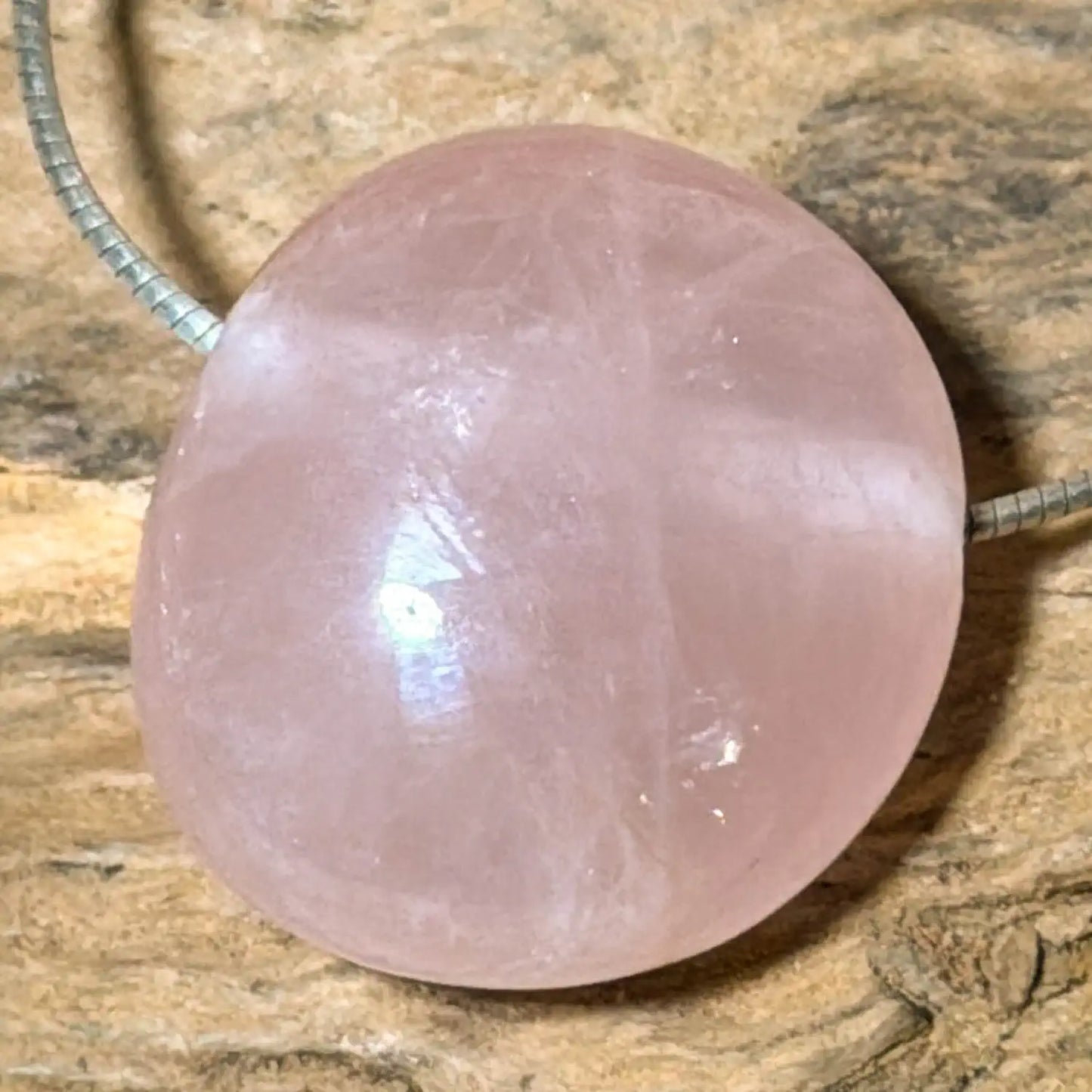 rosenquarz-edelstein-schmuck-ketten-anhaenger-heilstein-trommelstein-seelensteinchen-060526