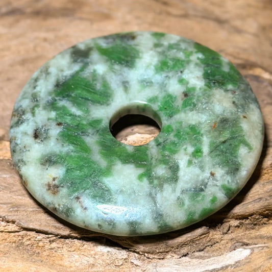 smaragdid-donut-pi-scheibe-schmuck-ketten-anhaenger-edelstein-heilstein-160526