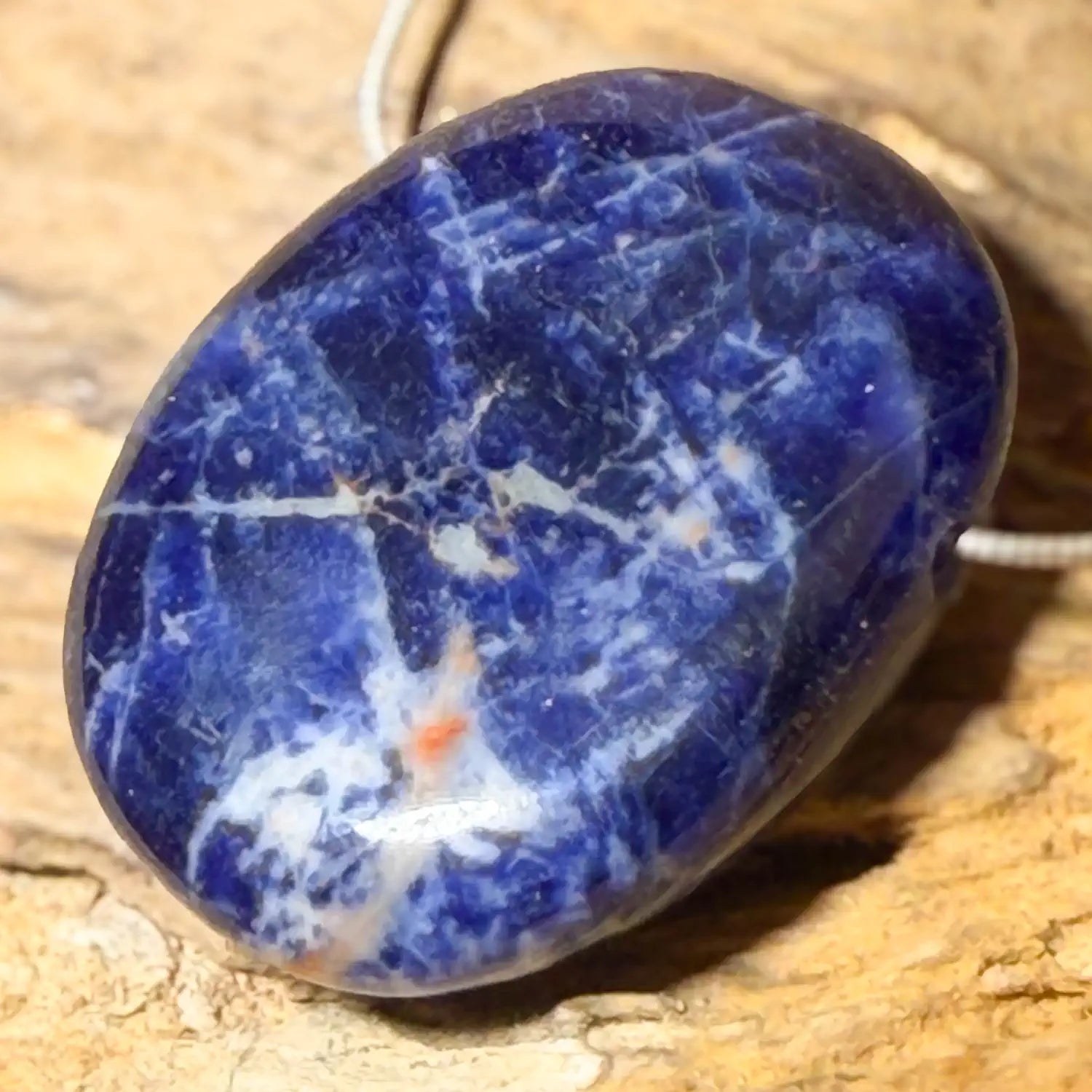 sodalith-edelstein-schmuck-ketten-anhaenger-heilstein-trommelstein-energie-seelensteinchen-300426