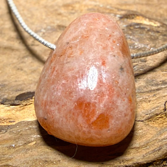 sonnenstein-edelstein-schmuck-ketten-anhaenger-heilstein-221026