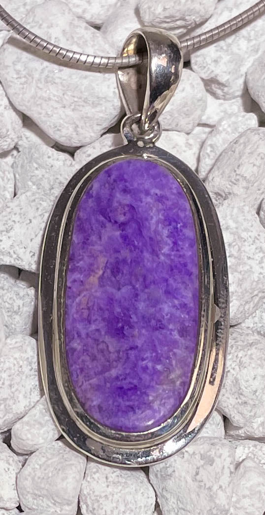 Edelstein Schmuck Ketten Anhänger mit Sugilith - A Qualität - 925er Silber #7036