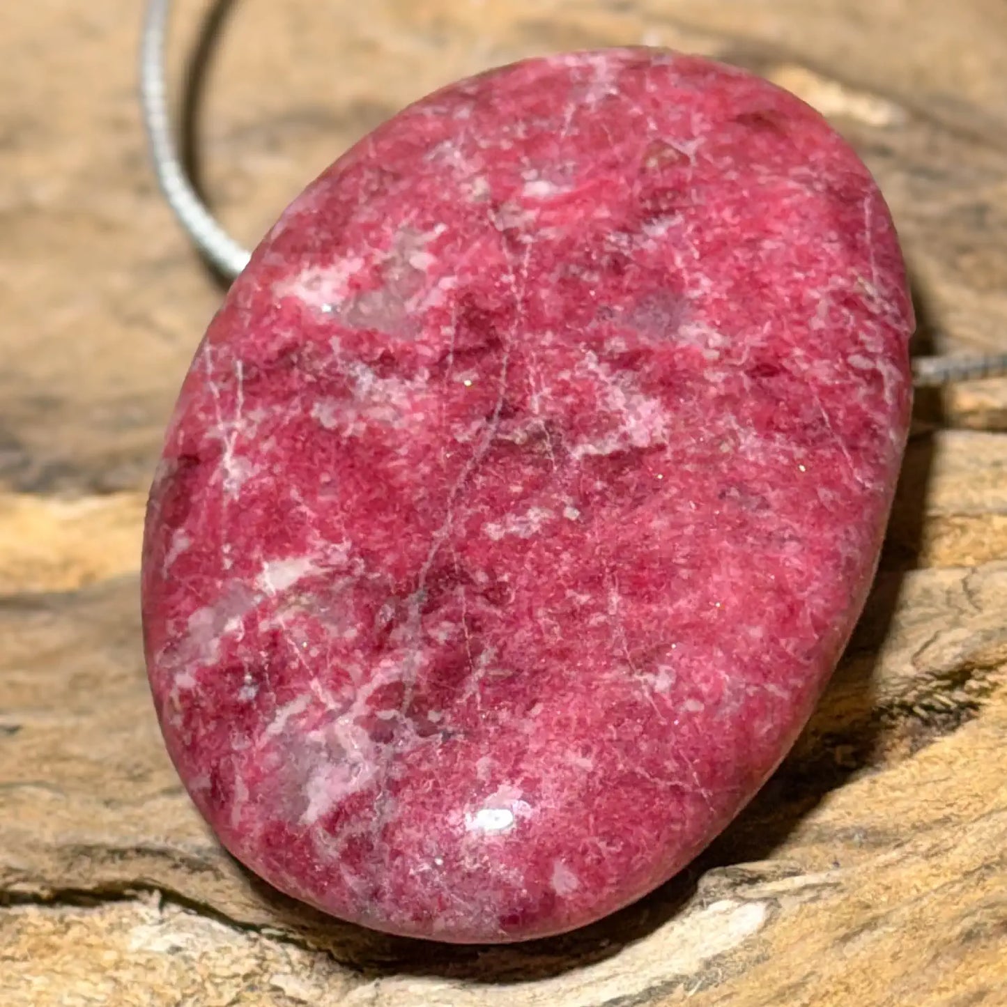 thulit-edelstein-schmuck-ketten-anhaenger-heilstein-trommelstein-seelensteinchen-120526