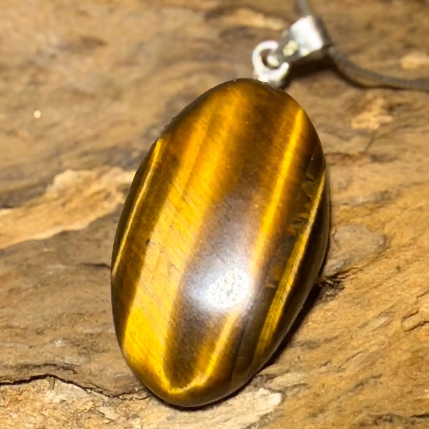 tigerauge-edelstein-schmuck-ketten-anhaenger-trommelstein-heilstein-seelensteinchen-220526