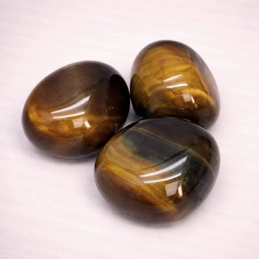 tigerauge-edelstein-trommelstein-handschmeichler-entspannung-massage-chakra-seelensteinchen-2