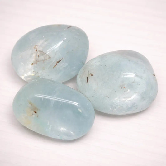 topas-edelstein-trommelstein-handschmeichler-entspannung-massage-chakra-seelensteinchen