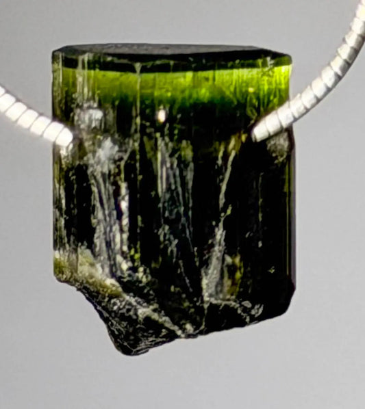 grüner Turmalin - Verdigolith Schmuck Trommelstein Ketten Anhänger - Edelstein A Qualität #7168 - seelensteinchen