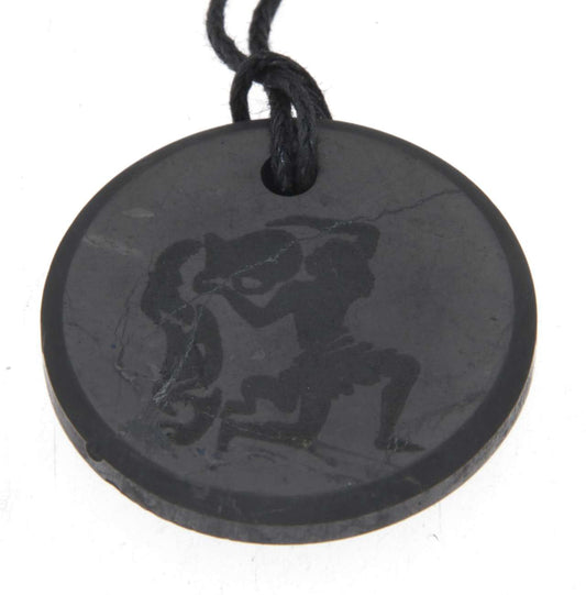 Schungit Sternzeichen Anhänger mit Gravur - Wassermann - Edelstein - A Qualität #6508