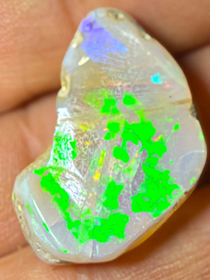 welo-opal-edelstein-schmuck-ketten-anhaenger-trommelstein-heilstein-kristall-191026-2